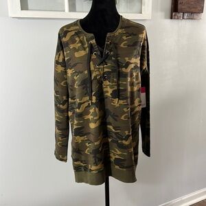 MarleyLilly NWT Camo Lace-Up Raw Hem Sweatshirt size S/M Relaxed Fit